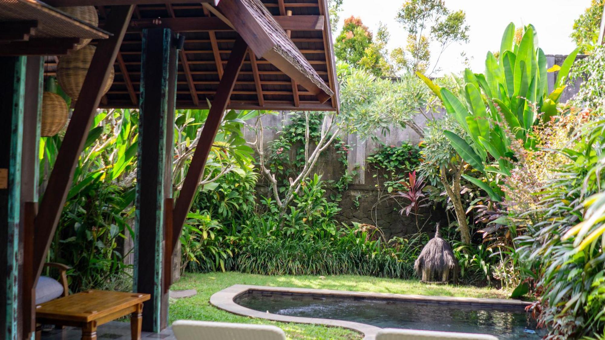 Tejaprana Bisma - Chse Certified Hotel Ubud  Ngoại thất bức ảnh A view of the resort's gardens