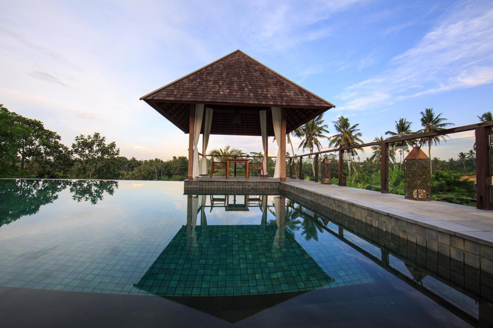 Tejaprana Bisma - Chse Certified Hotel Ubud  Ngoại thất bức ảnh The swimming pool at the resort