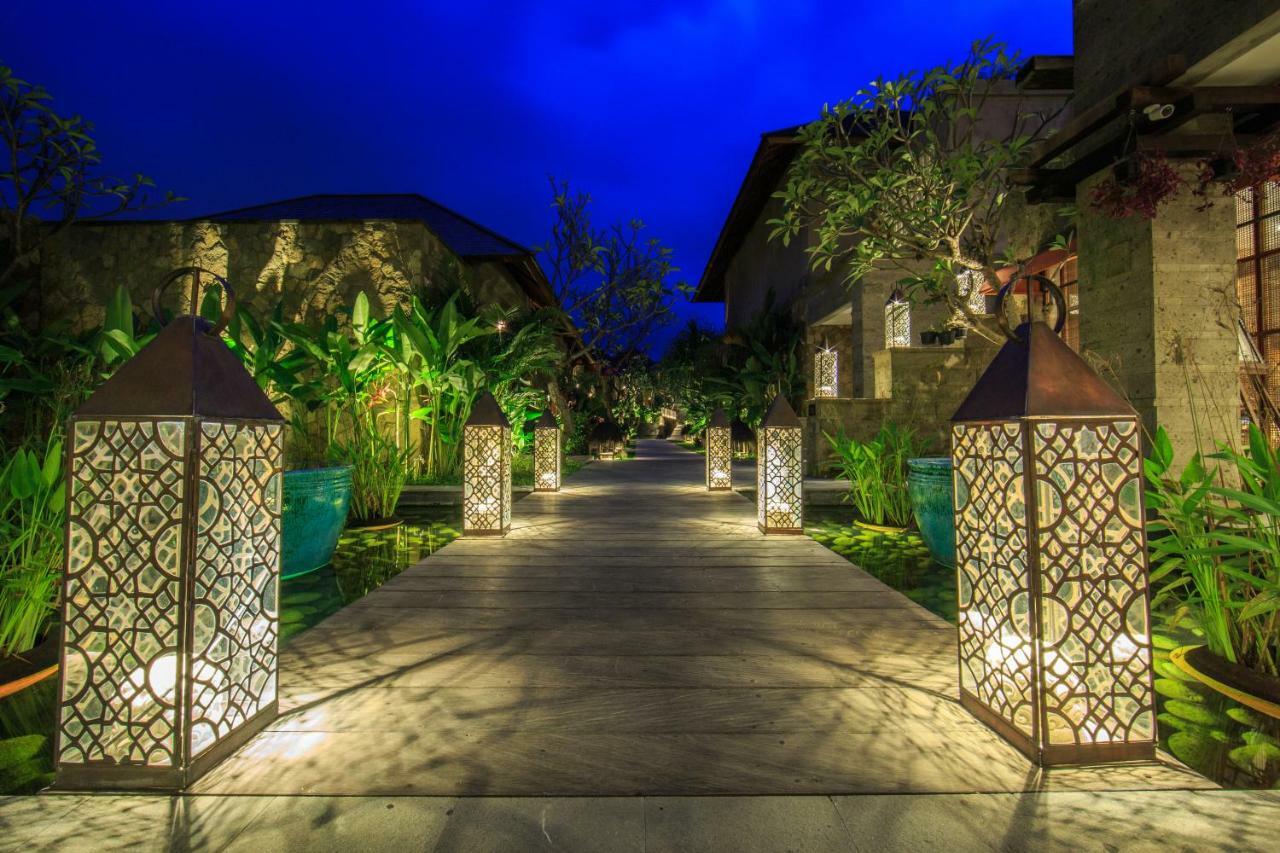Tejaprana Bisma - Chse Certified Hotel Ubud  Ngoại thất bức ảnh The resort at night